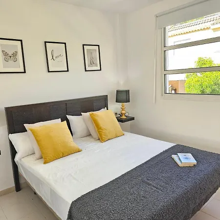 New Joyful Moments Home, Cristianos In Tenerife Apartment *